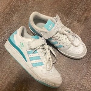 Really good condition adidas with Velcro strap